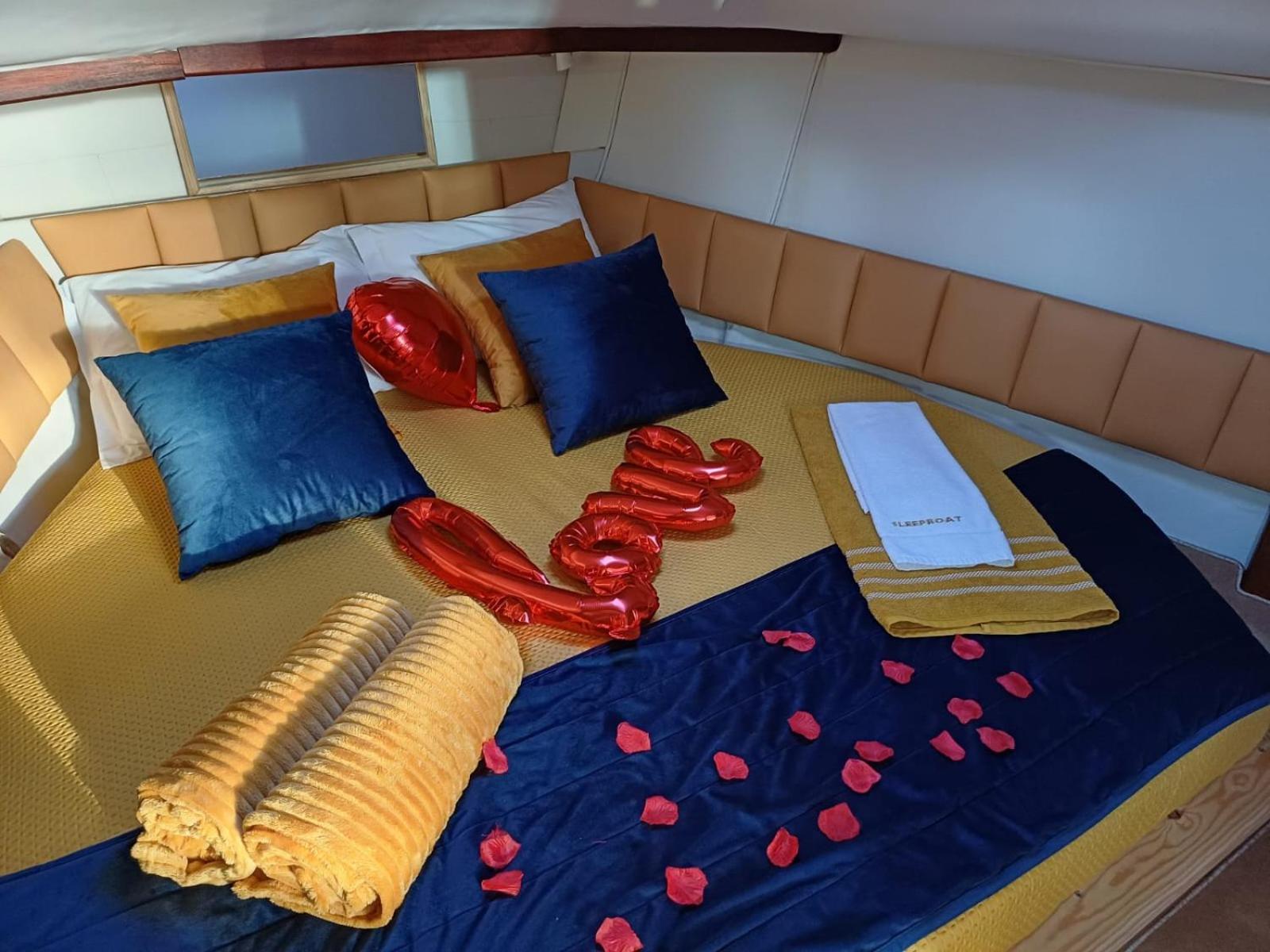 ホテル Sleepboat Luxlife Yatch ポルト エクステリア 写真