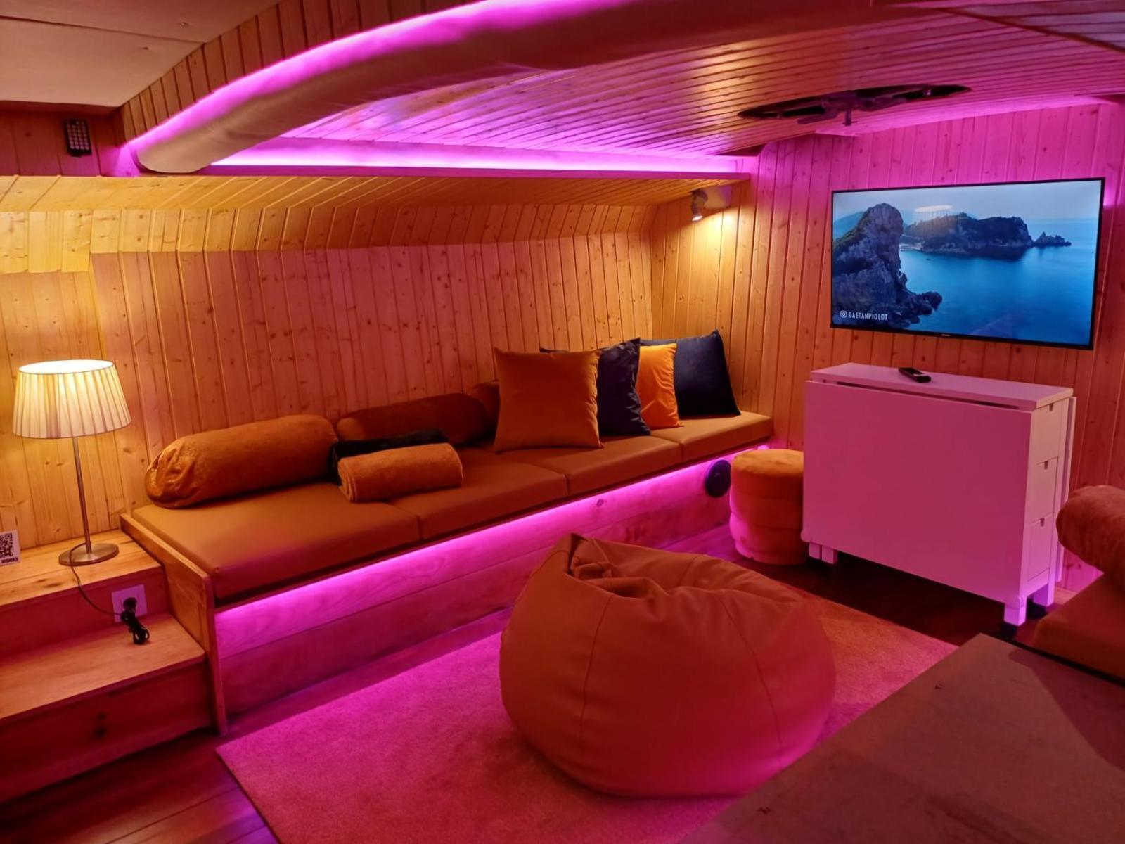 ホテル Sleepboat Luxlife Yatch ポルト エクステリア 写真
